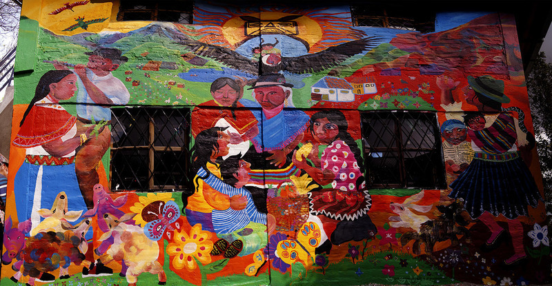 Escuela transito amagua a  plaza mayorista de quito ecuador  2014. pintado con estudiantes de la instituci n. coord  anne stickel  warner ben tez