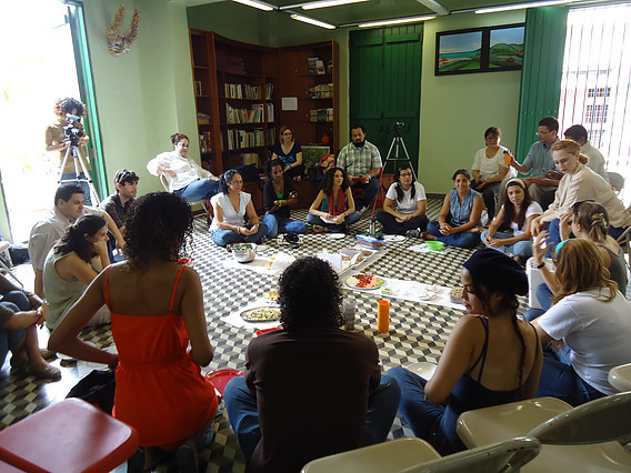 Grupo de trabajo de Puerto Rico: Ecologías del arte y la gestión cultural en comunidad como contextos de sensibilización, aprendizaje crítico y acción